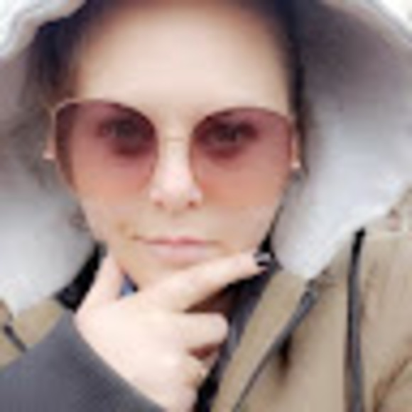 Meet your Posher, Um - Picture 1 of 1